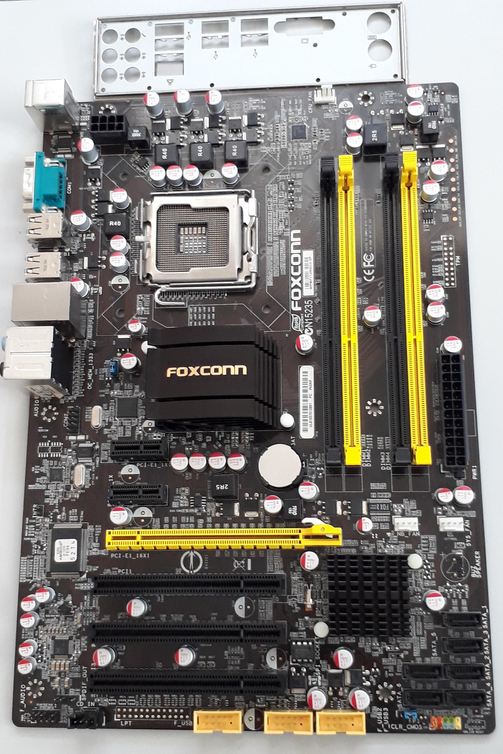 مادربرد FOXCONN P43AP همراه پردازنده و فن