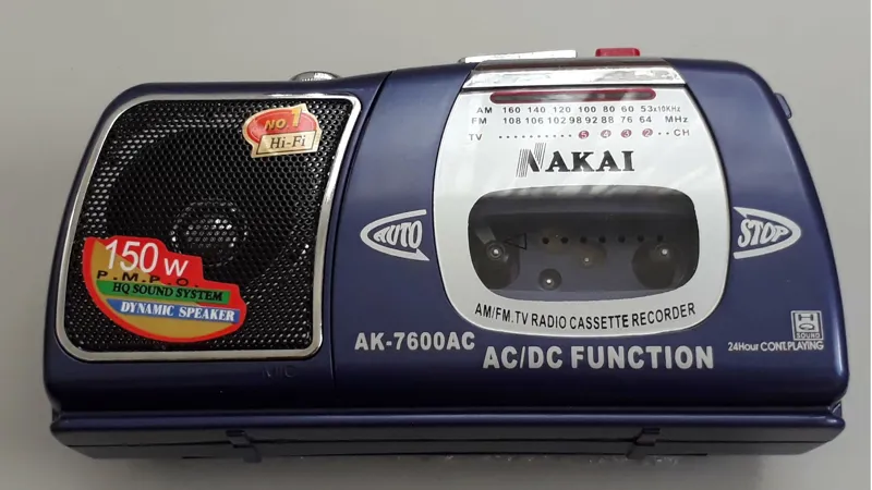 رادیو واکمن کاست NAKAI بنفش برق مستقیم نو و آکبند