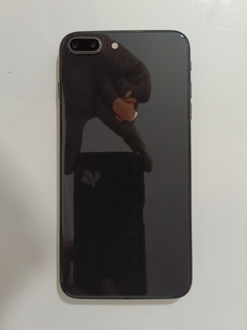 ایفون 256 8plus