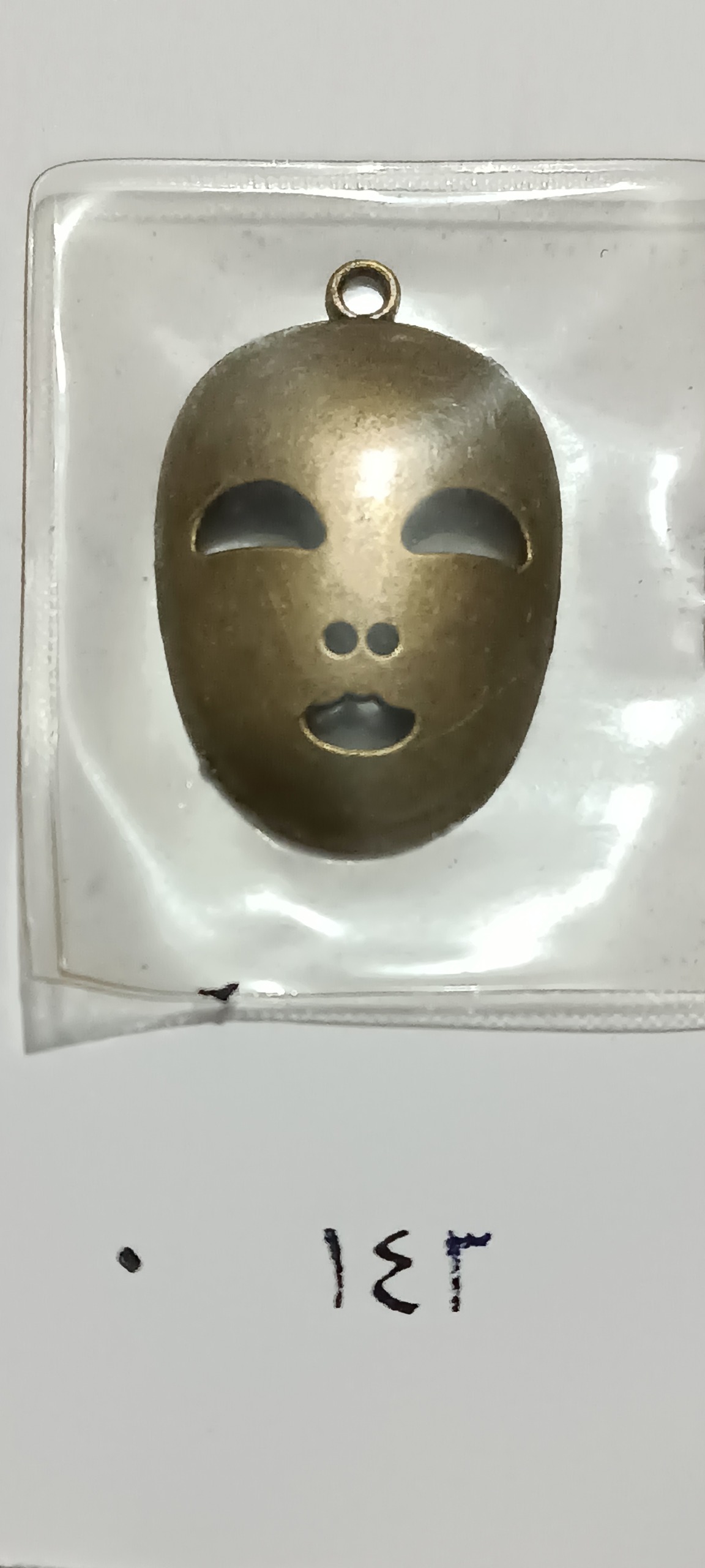 آویز صورتک کد 143