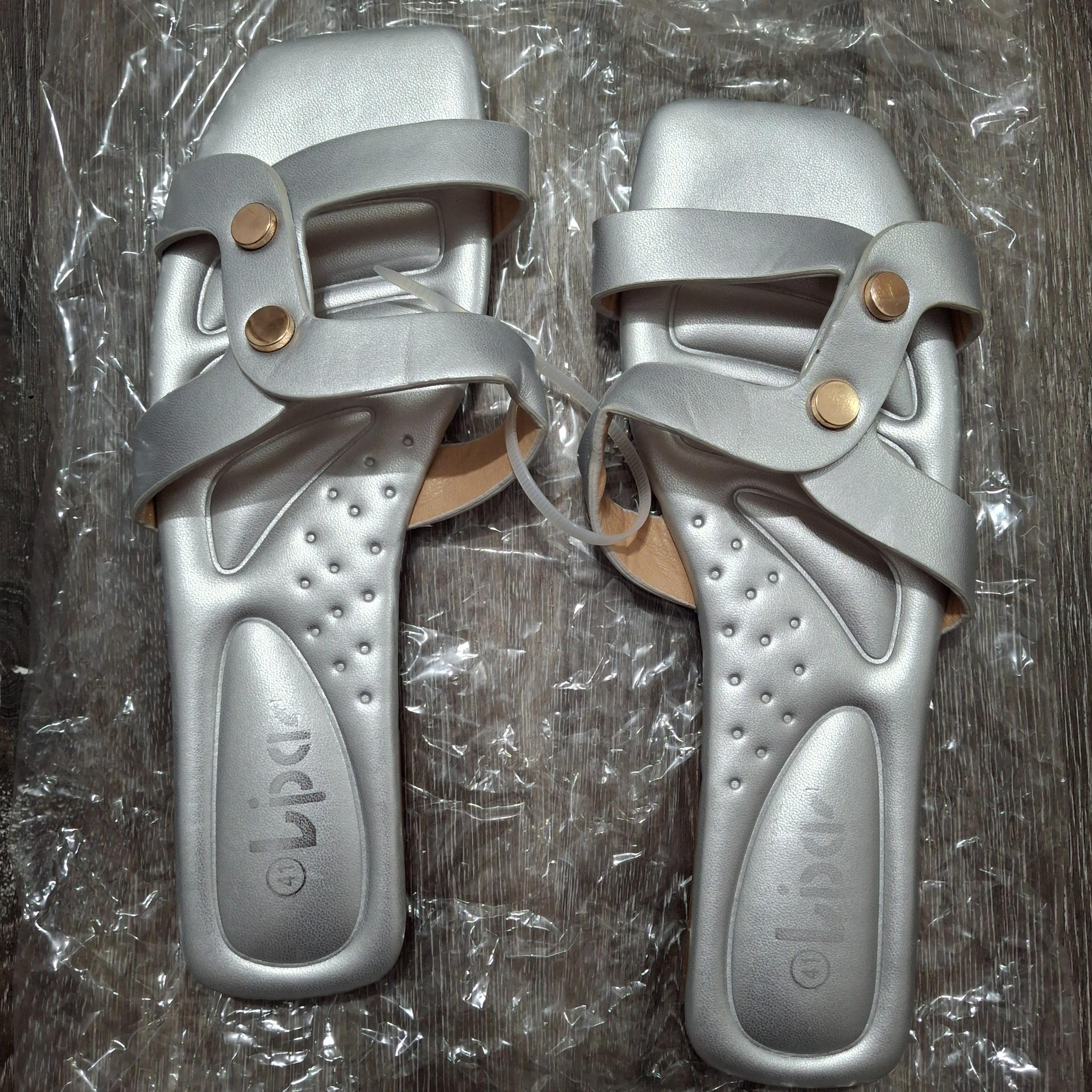 صندل نقره ای زنانه خارجی 41