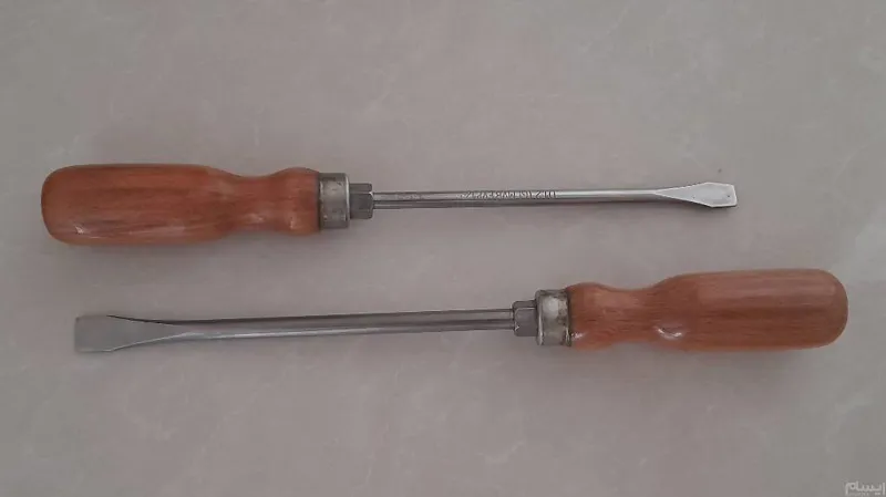 پیچ گوشتی دو سو دسته چوبی