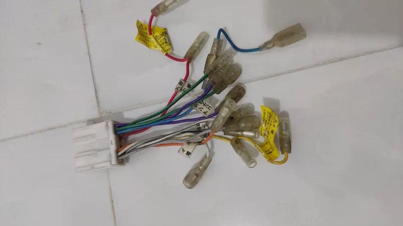 سوکت برق پخش مادگی مخصوص ماشین ژاپنی