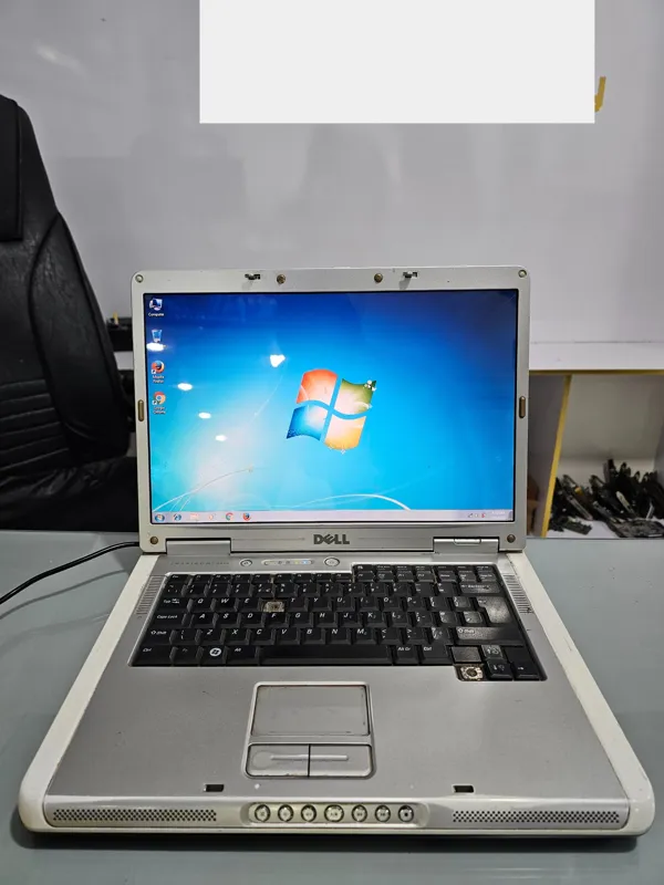 لپ تاپ سالم Dell inspiron 6400