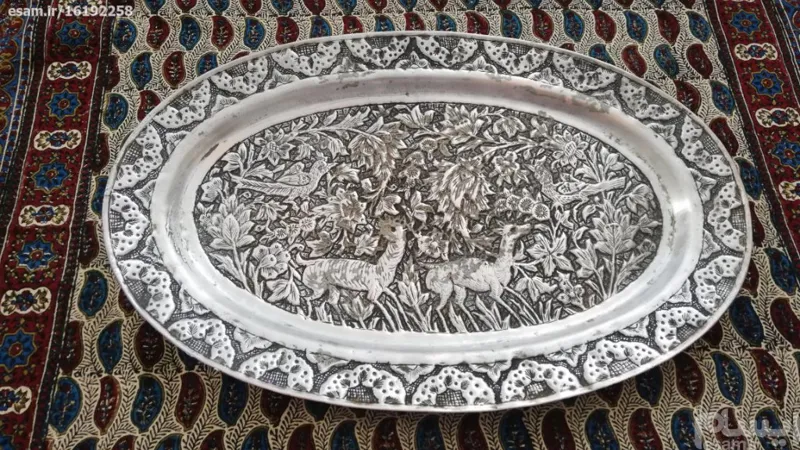 سینی قدیمی قلمزنی مس، کار اصفهان، سایز 43x28