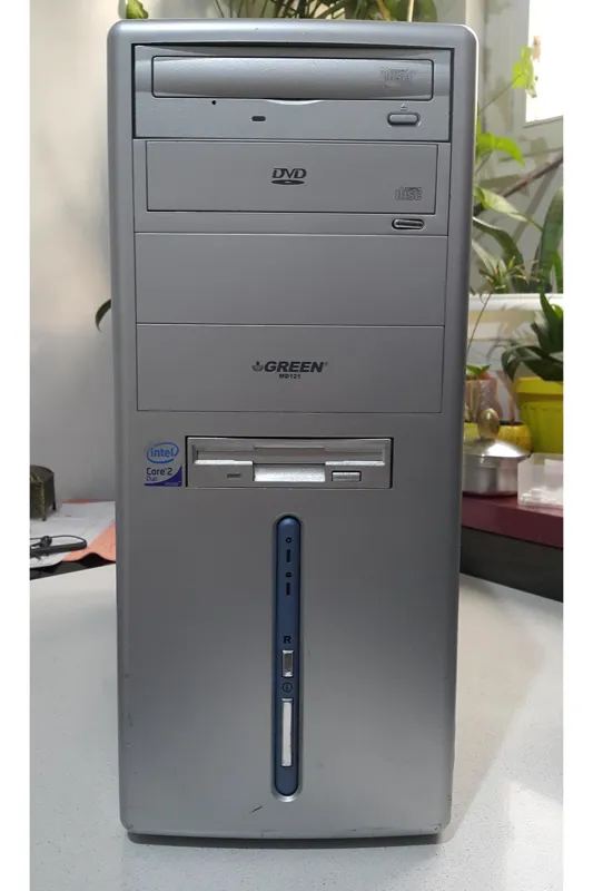 کیس قدرتمند 4 هسته ای XEON سوکت 775