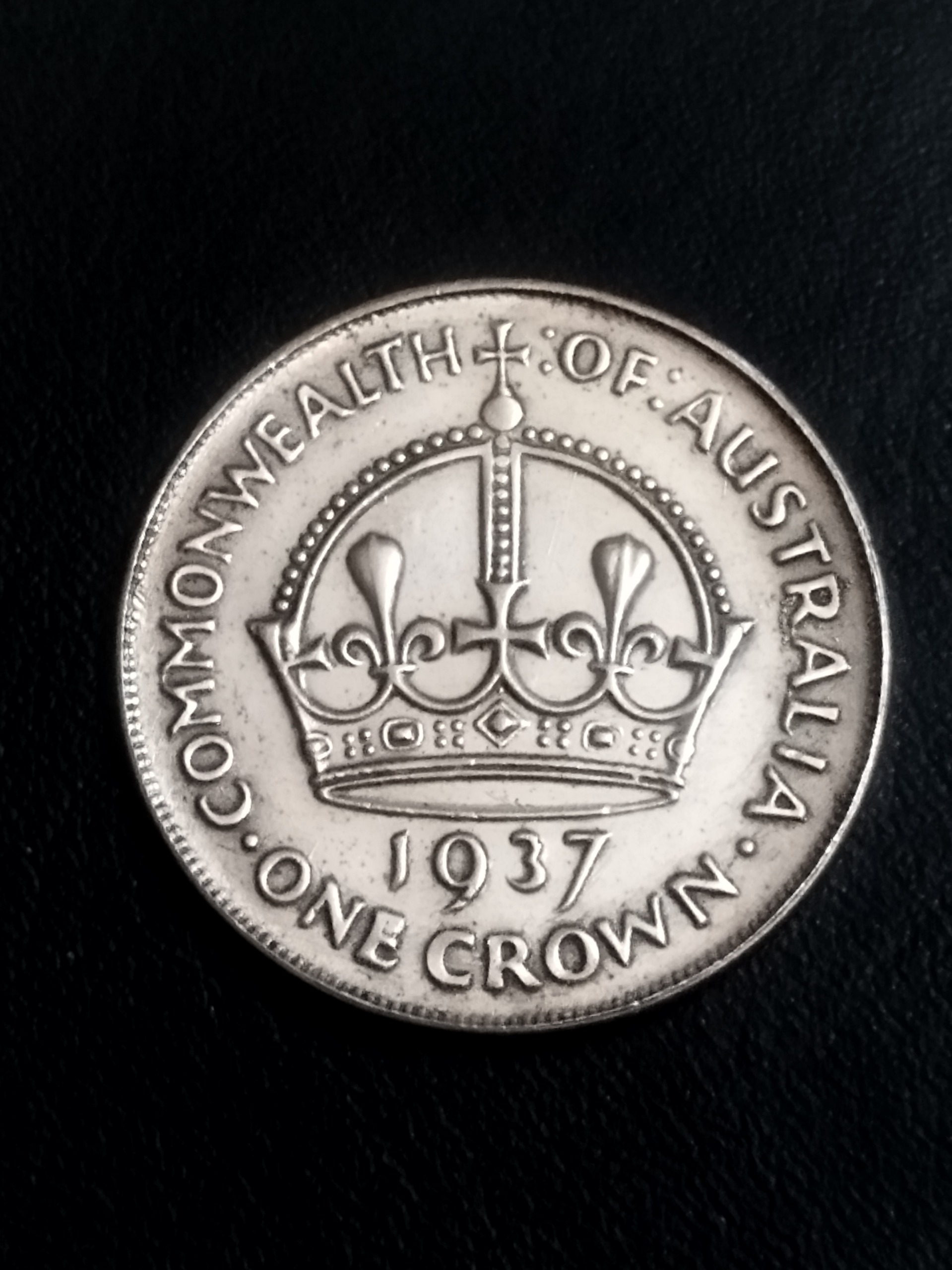 سکه نو و تمیز روکش نقره پادشاه انگلستان