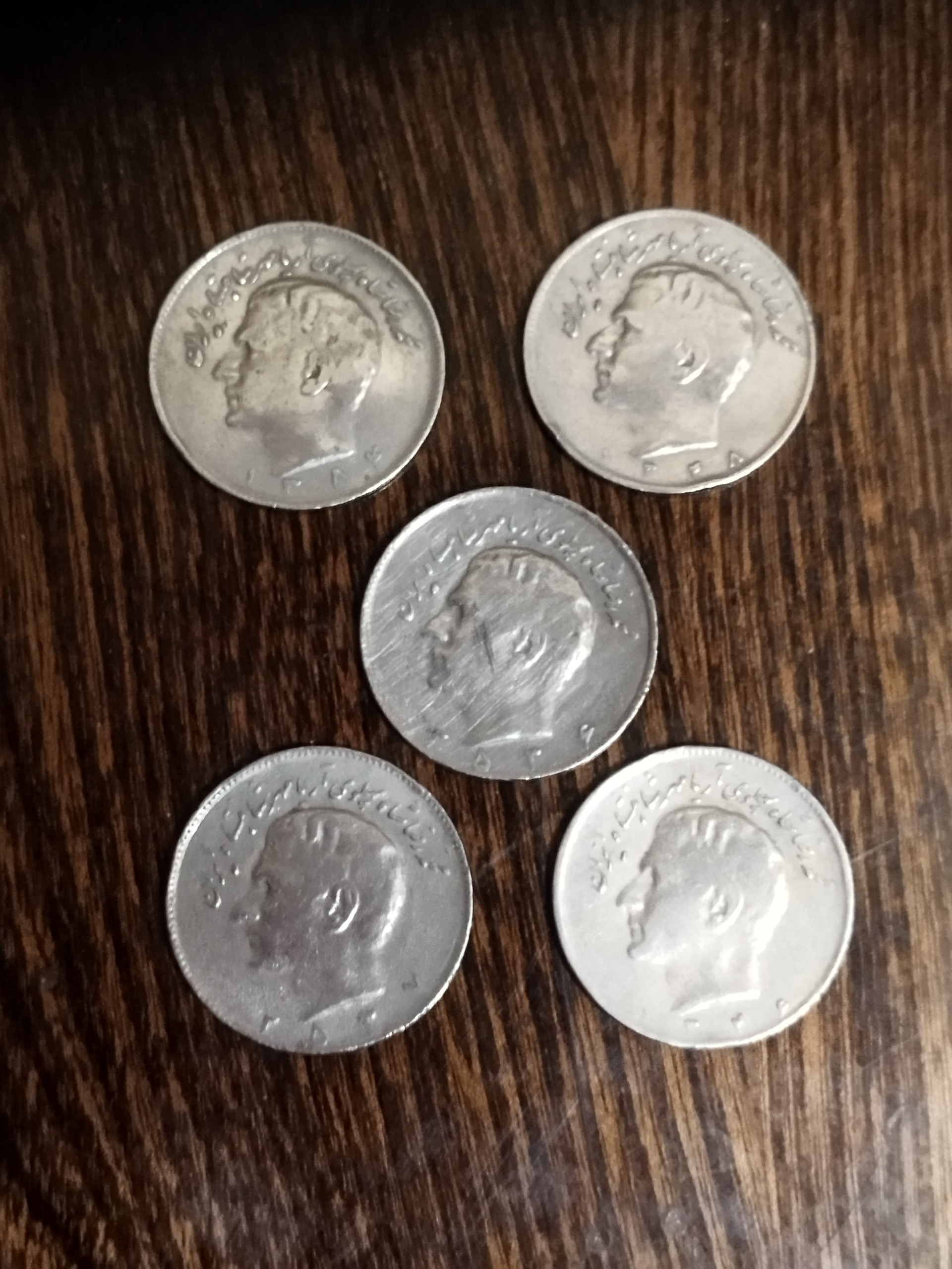 5 عدد سکه 10 ریالی تاریخ مختلف