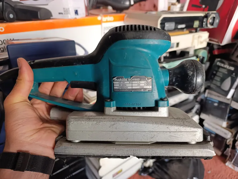 سمباده لرزان ماکیتا BO4900 ساخت ژاپن