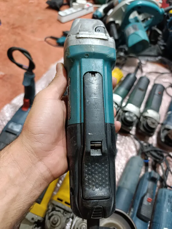 مینی فرز ماکیتا 9556hp استوک کارکرده