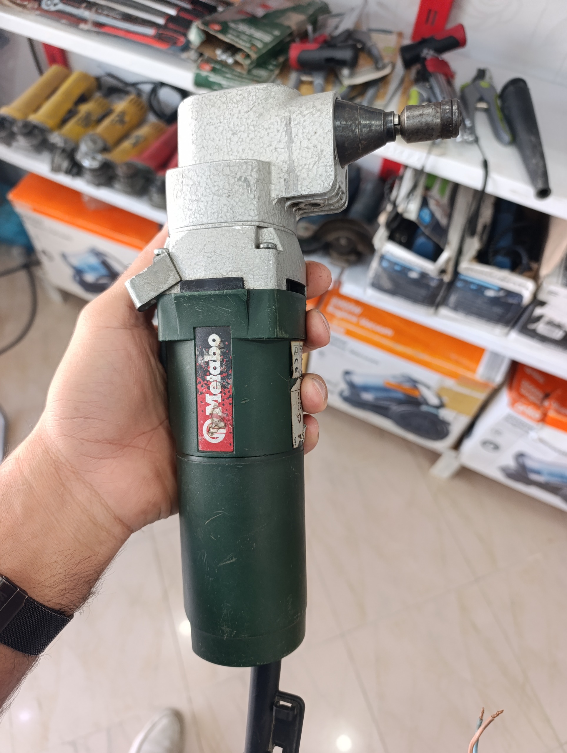 قیچی ورق بر نیبلر متابو KN6875 استوک در حد