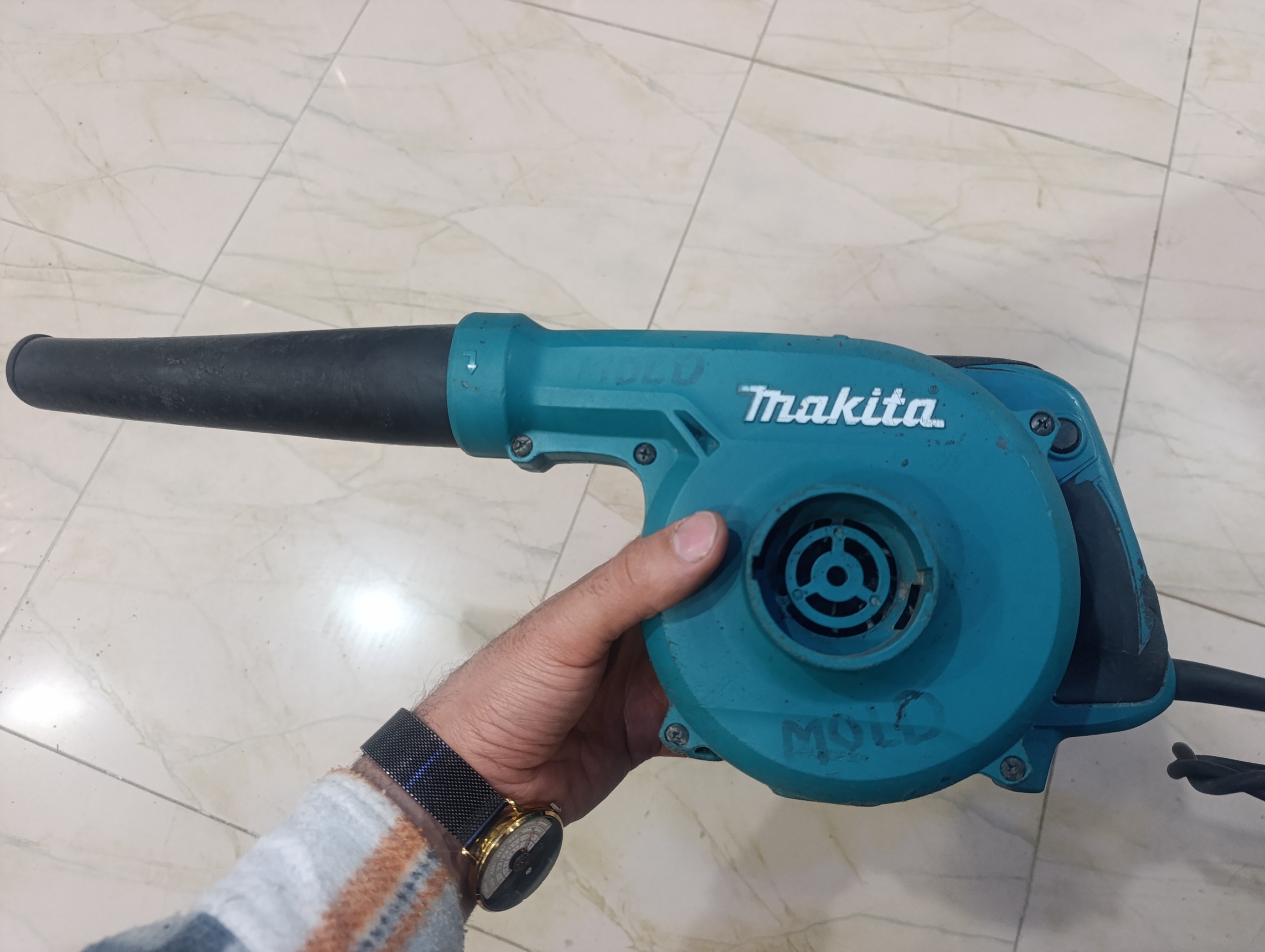 بلوور ماکیتا ub1102 استوک