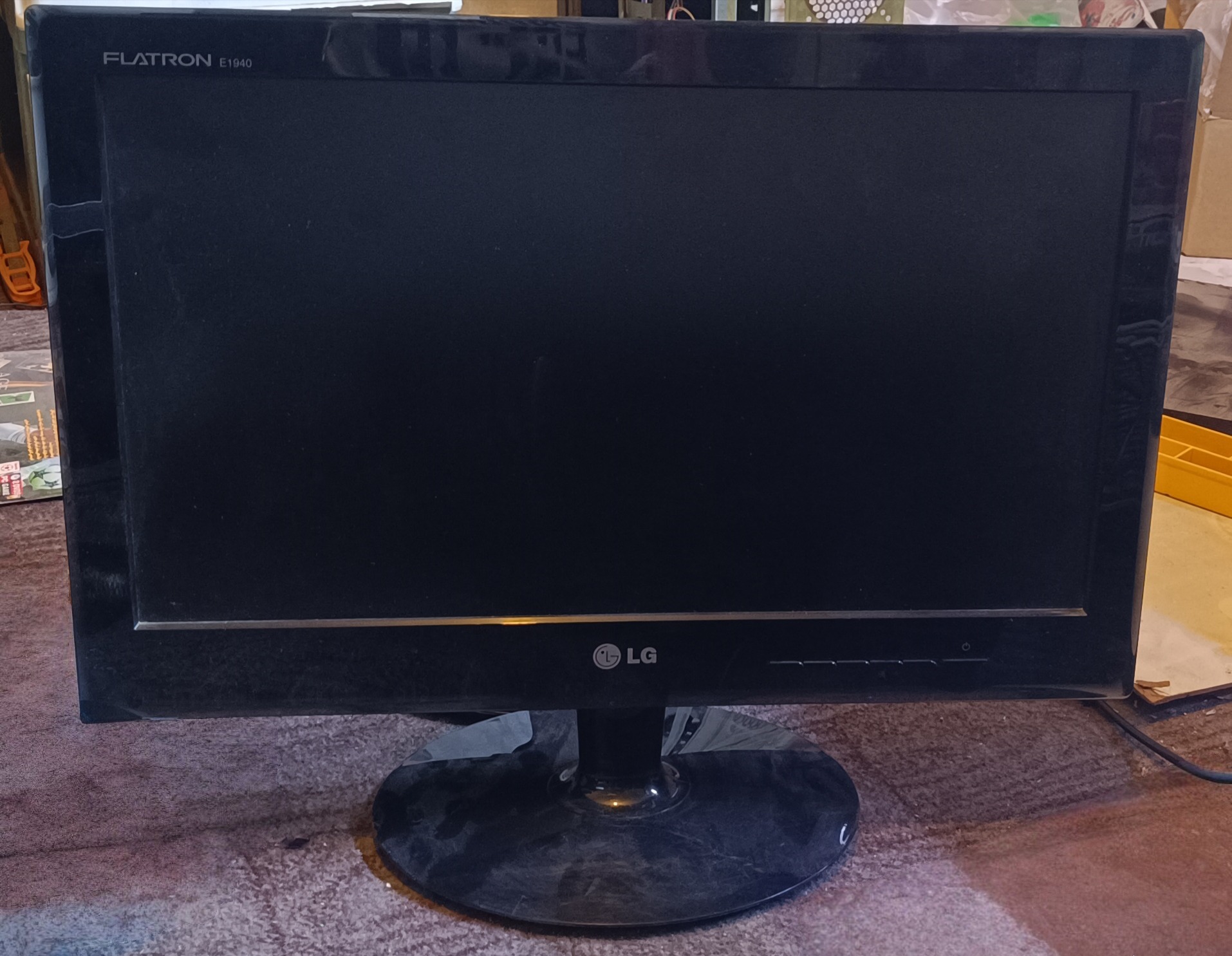 مانیتور 19 اینچ الجی LG LED E1940S-PN