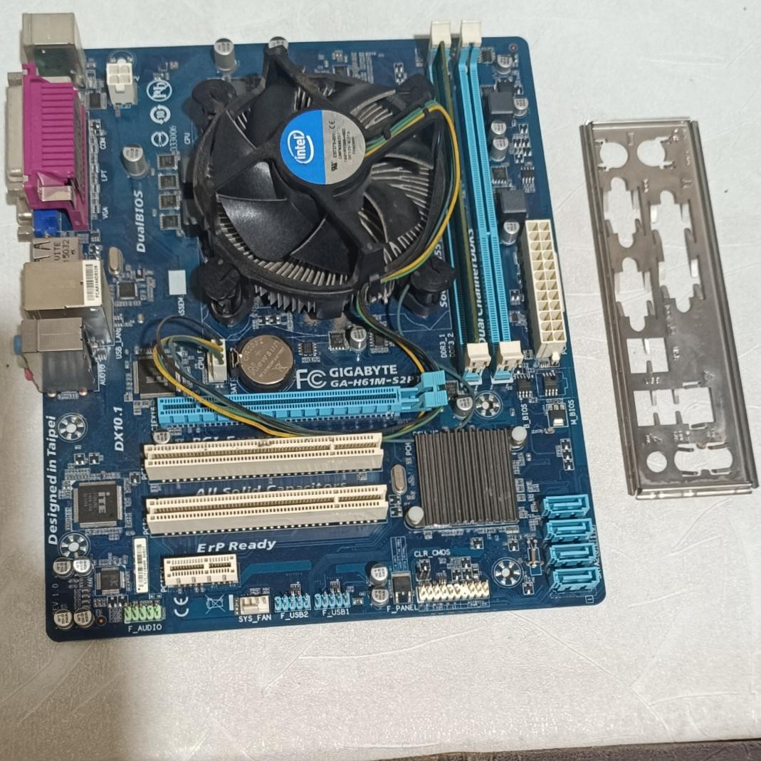 باندل اقتصادی H61 GIGA رم 2گیگ و پردازنده