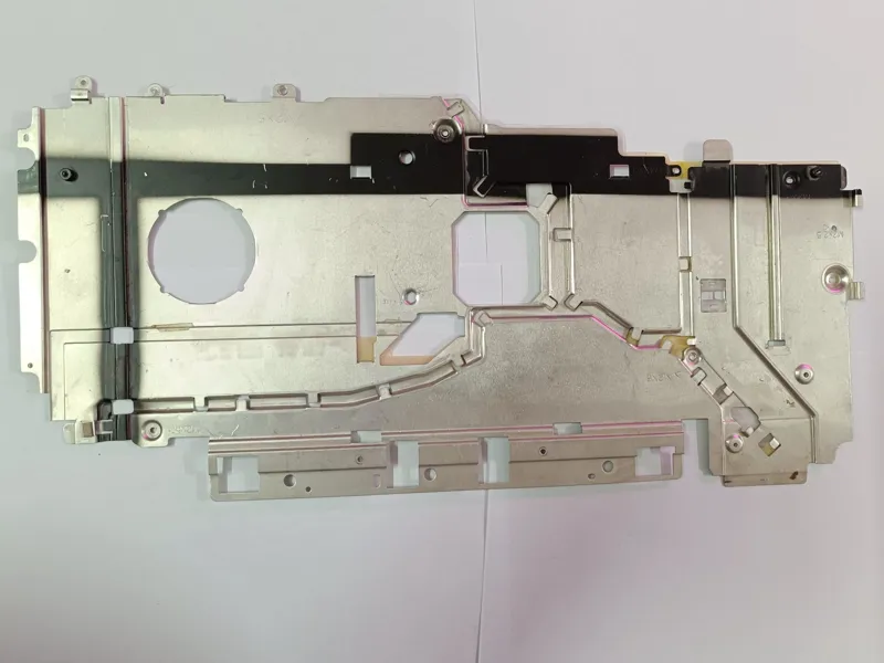 قسمت زیر کیبورد لپ تاپ لنوو Thinkpad Edge E50