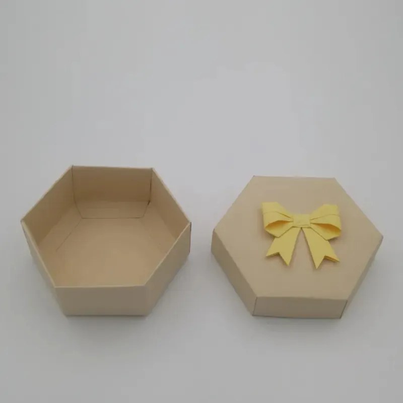 جعبه شش ضلعی سایز 7,8×7×3 ( یک عددی)