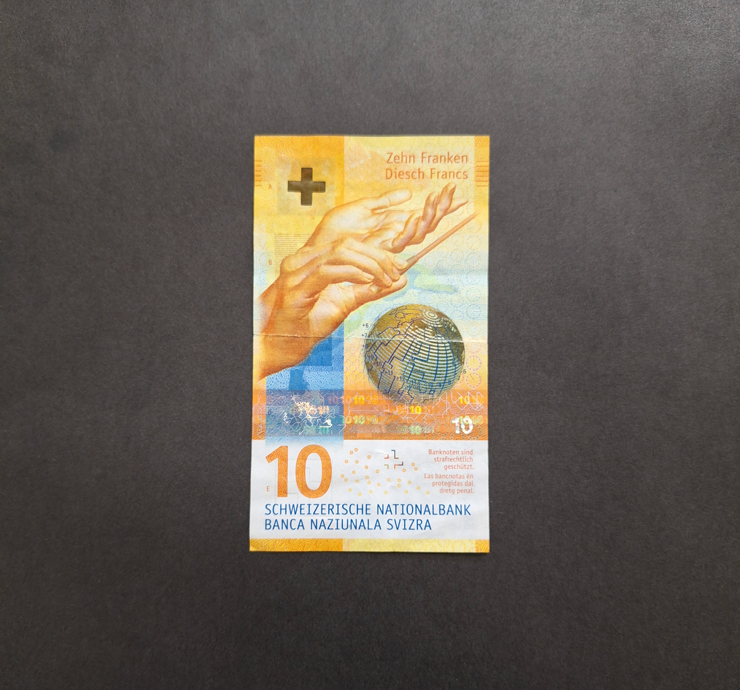 10 فرانک سوئیس سریال 16R4404706