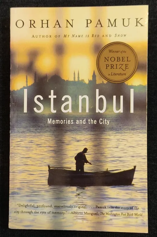 Istanbul - Orhan Pamuk