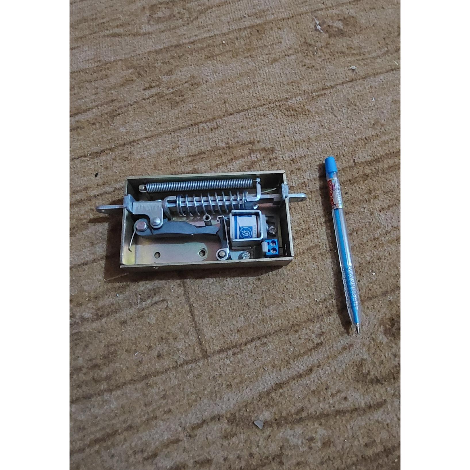 قفل درب حیاط