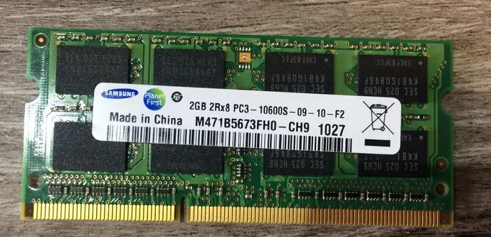 2 عدد رم لپ تاپ 2 گیگابایت PC3