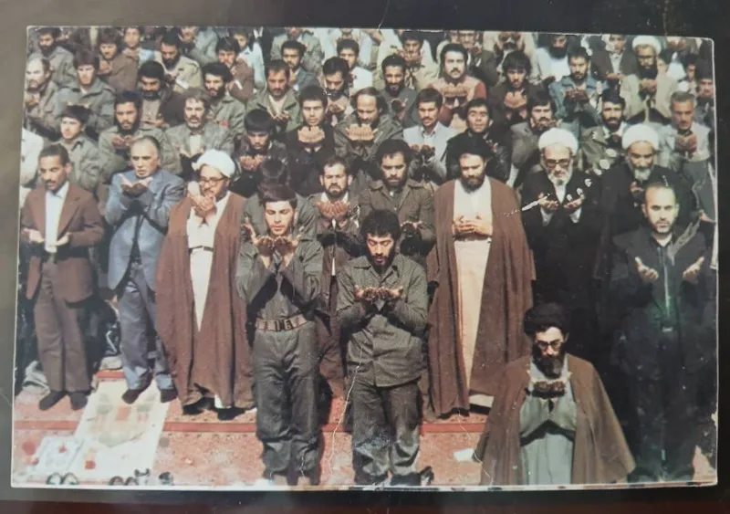 کارت پستال کمیاب نمازجماعت باحضور دولتمردان