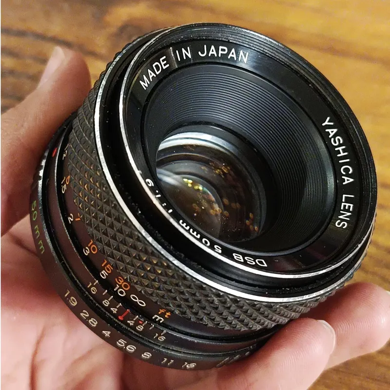 لنز با کیفیت یاشیکا 50 mm
