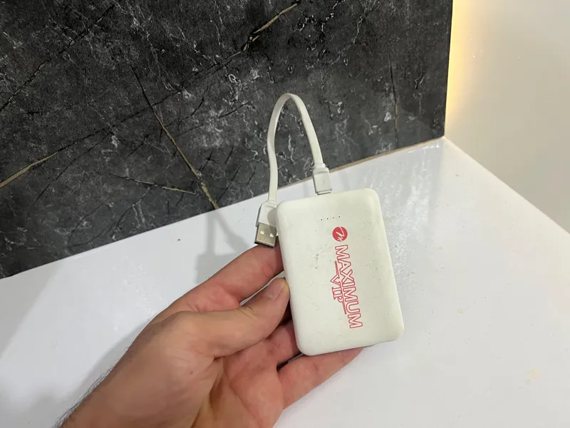 پاور . بانک