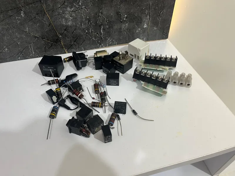 قطعات الکترونیک ً
