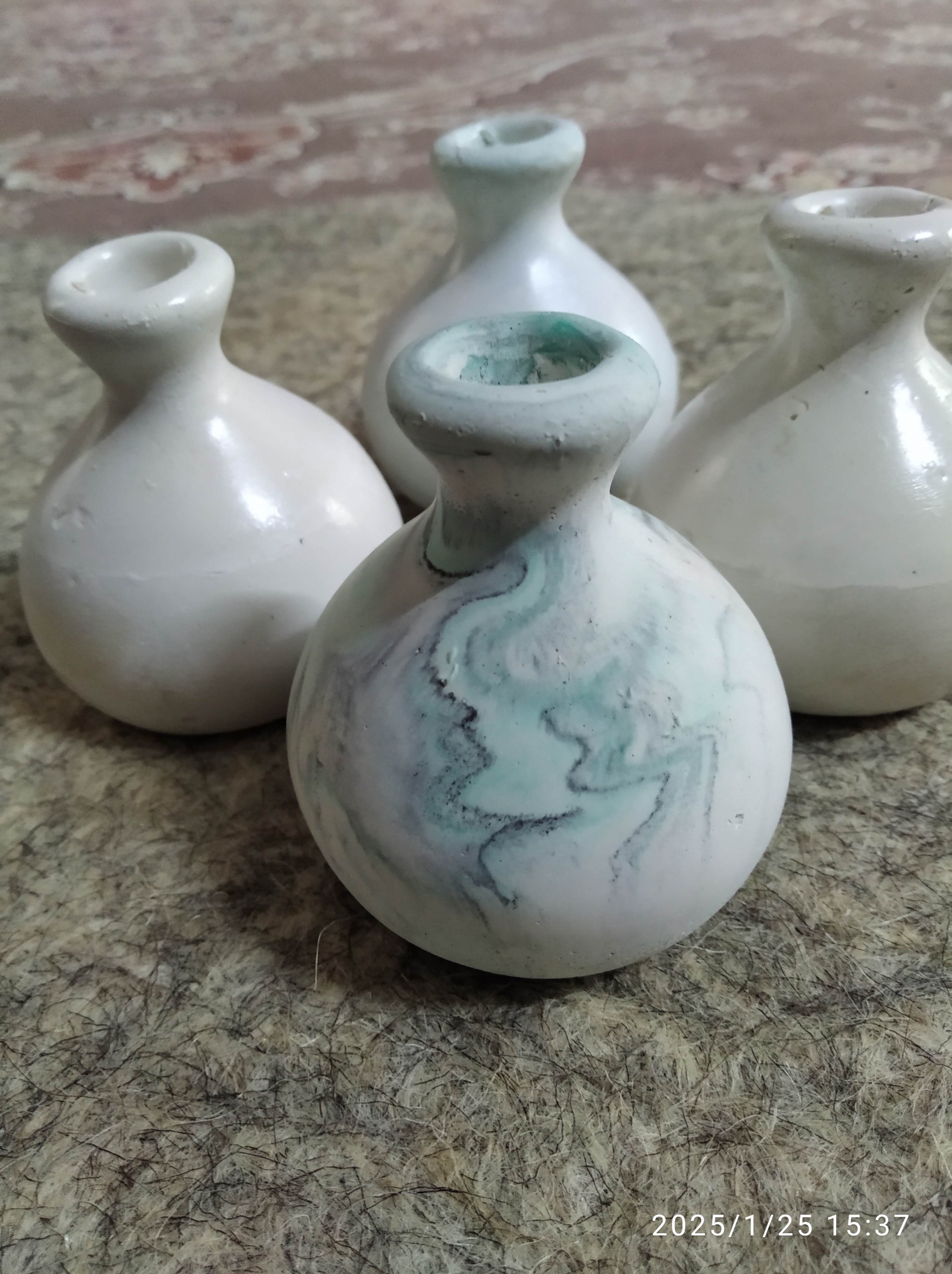 چهار عدد گلدان کوچک سنگ مصنوعی زیبا