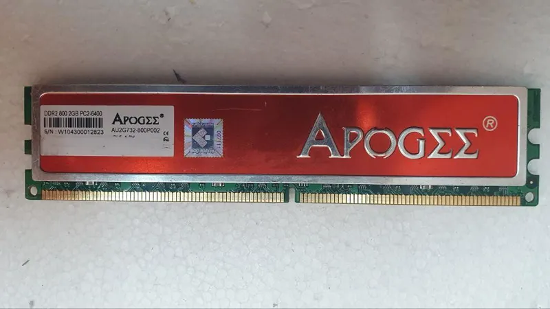 فروش رم دو گیگ حرفه ای اپوتاپ ddr2