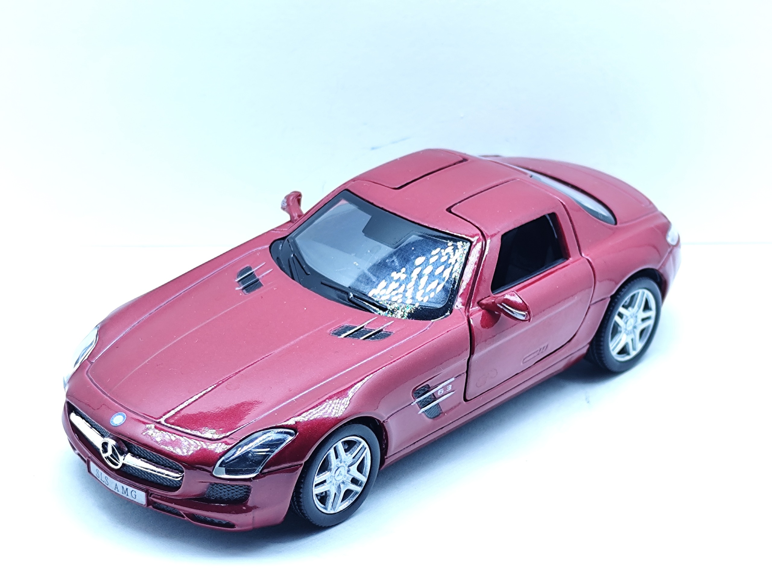 بنزSLS AMG کینزمارتKINSMART