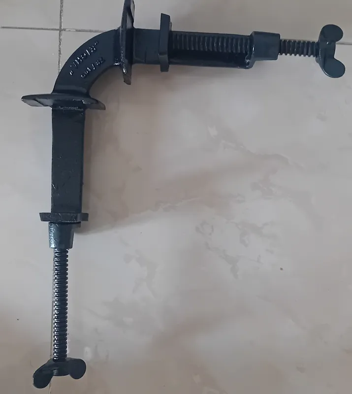 گیره گونیا دو پیچ