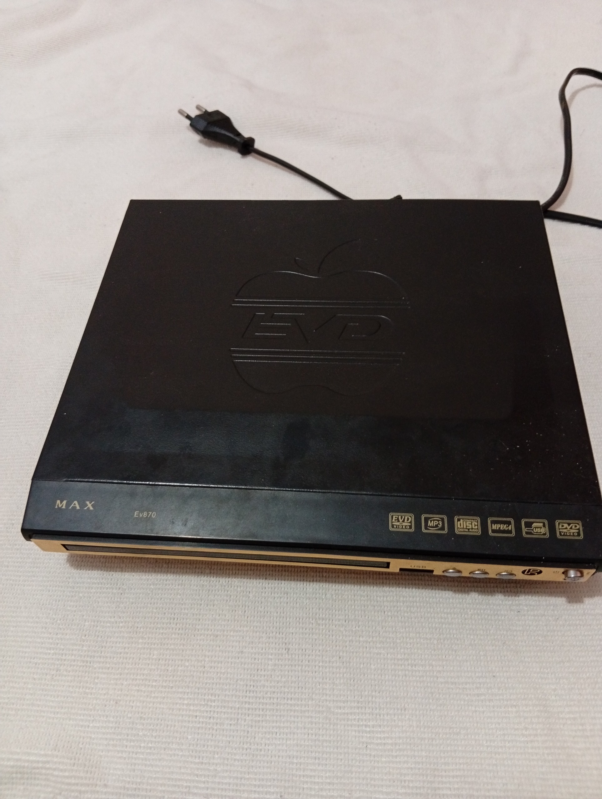 DVD پلیر کم کار