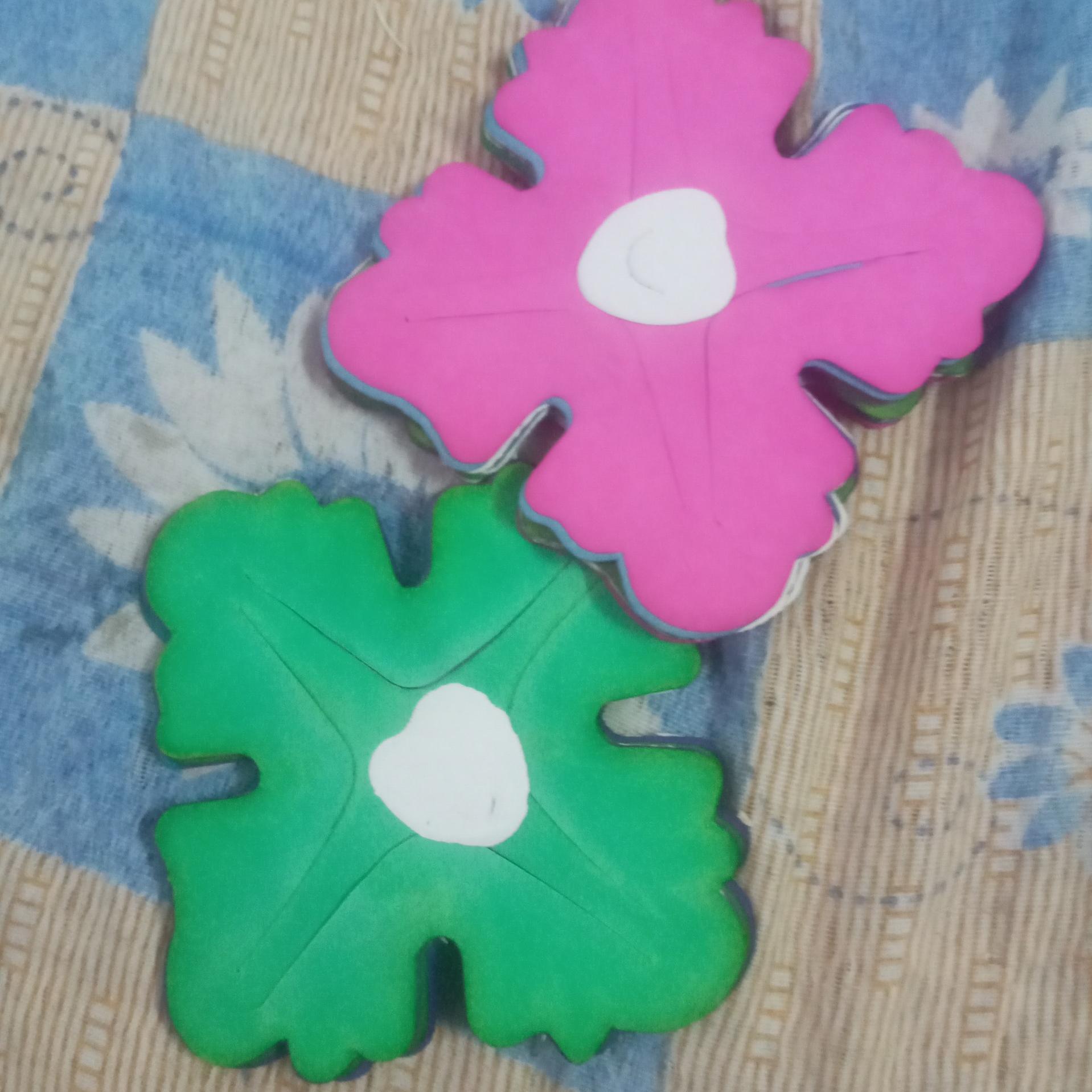 کاغذکشی  یا کاغذ رنگی شرشره تزئینی آنتیک