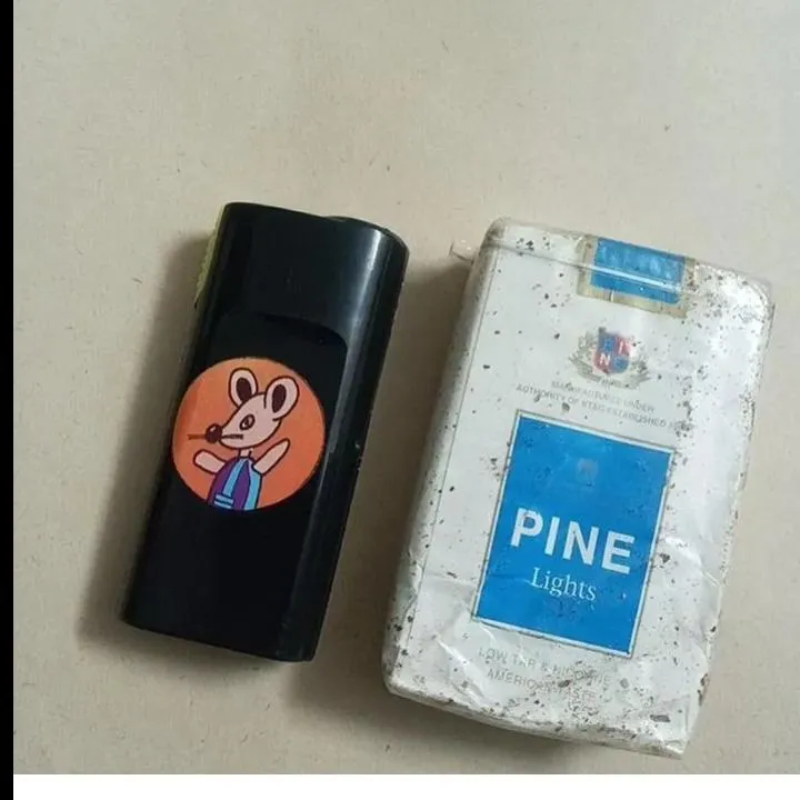 چراغ قوه طرح فندک دهه شصتی آنتیک
