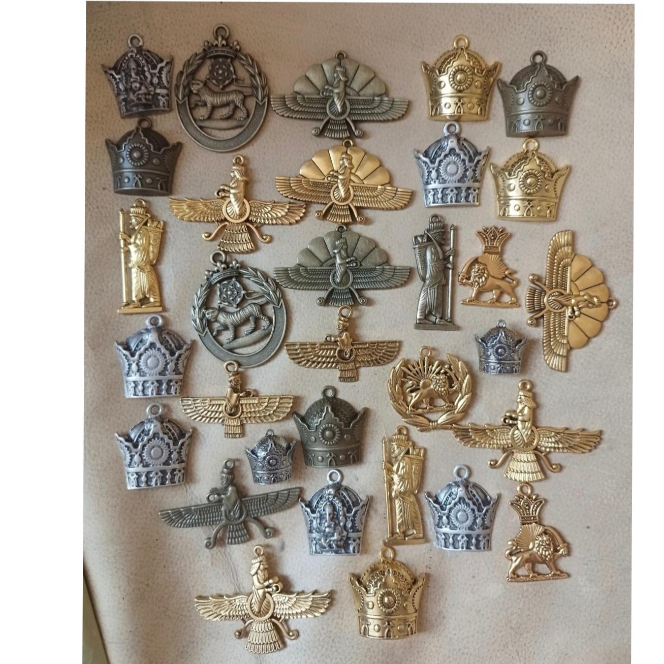 32 عدد مدال طرح گردن آویز مطابق تصویر