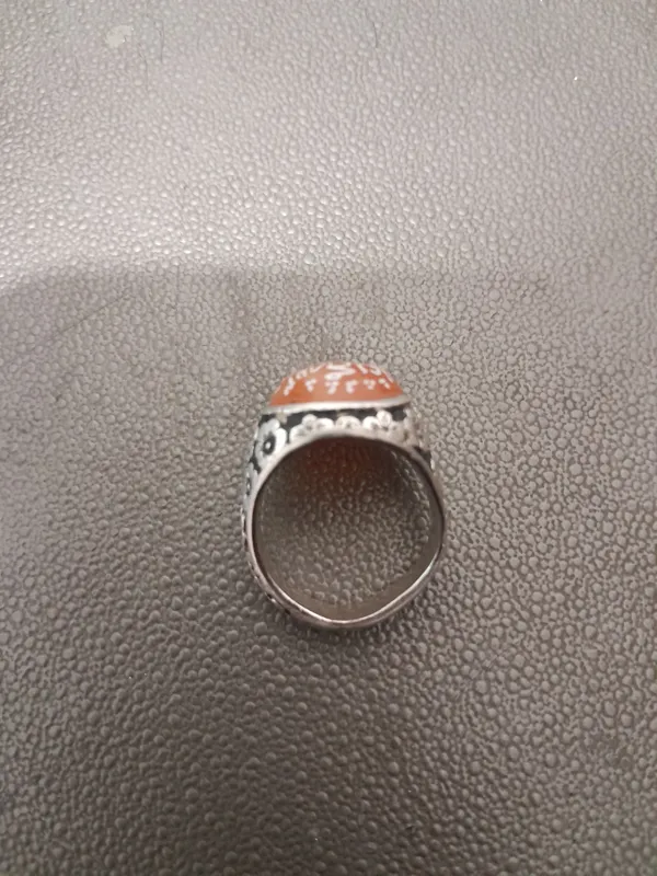 انگشتر عقیق کهنه