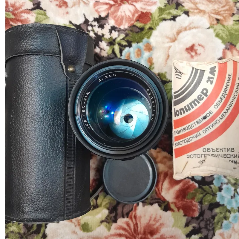 لنز ژوپیتر 200 م م اف 4