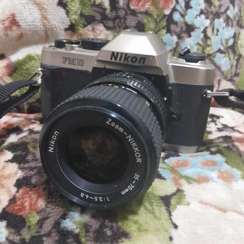 دوربین نیکون FM10 با لنز 70-35 ژاپن