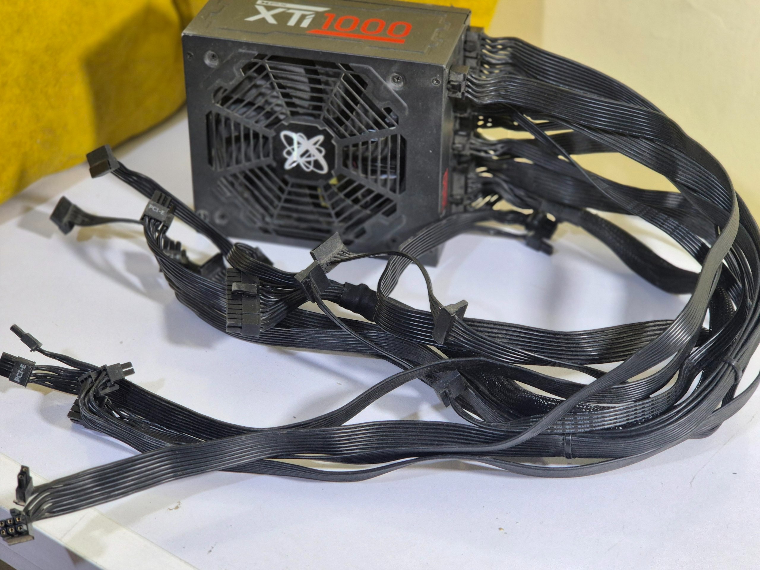 پاور 1000 وات xfx تیتانیوم همراه با جایزه خرید