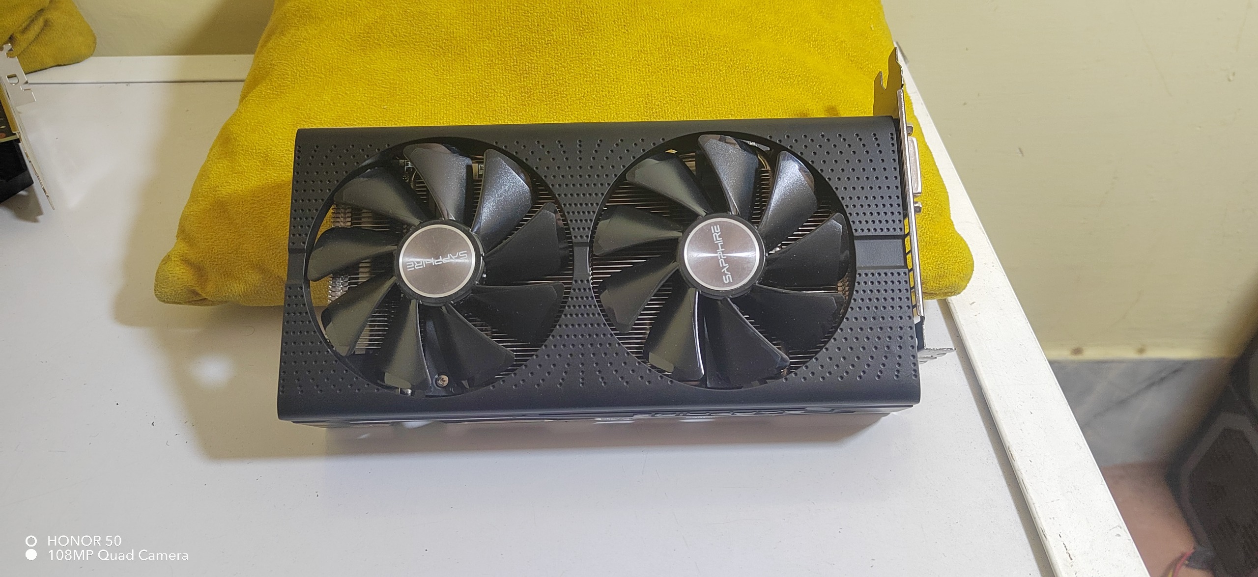 گرافیک RX 580 8 gb 2048 sp دما عالی با جایزه خرید