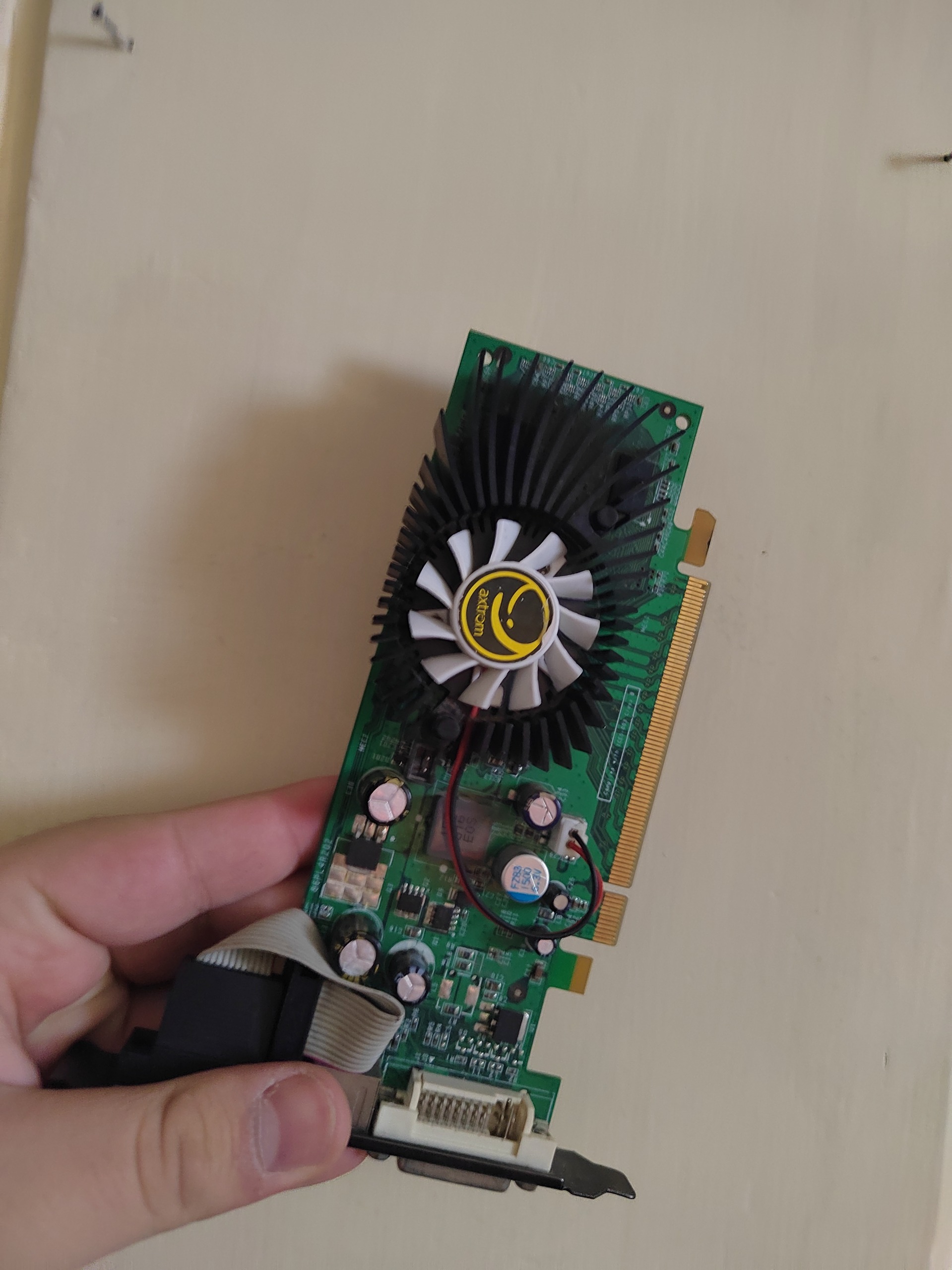 کارت گرافیک 512 مگابایت gs 8400