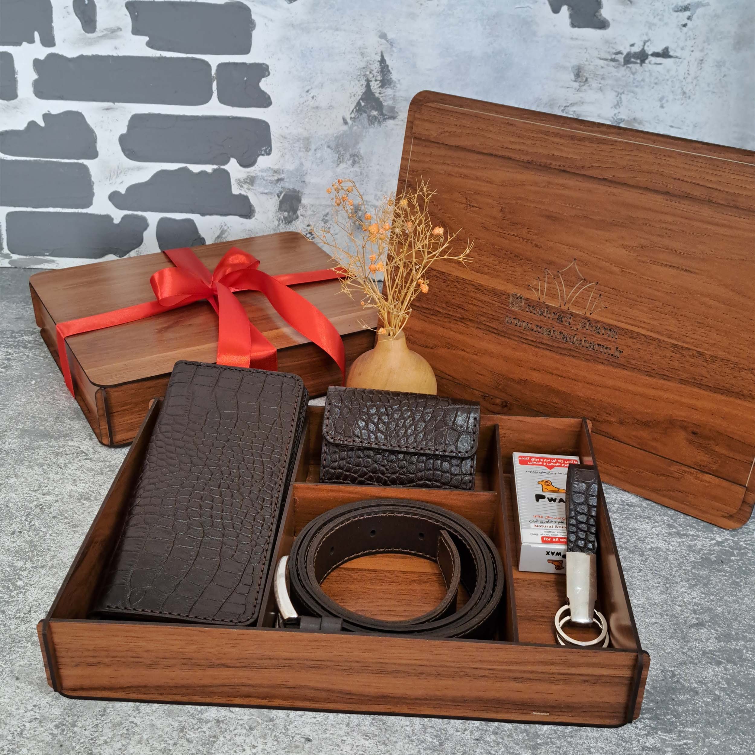 ست هدیه چرم طبیعی کیف,کمربند,جاکلیدی و جاکارتی