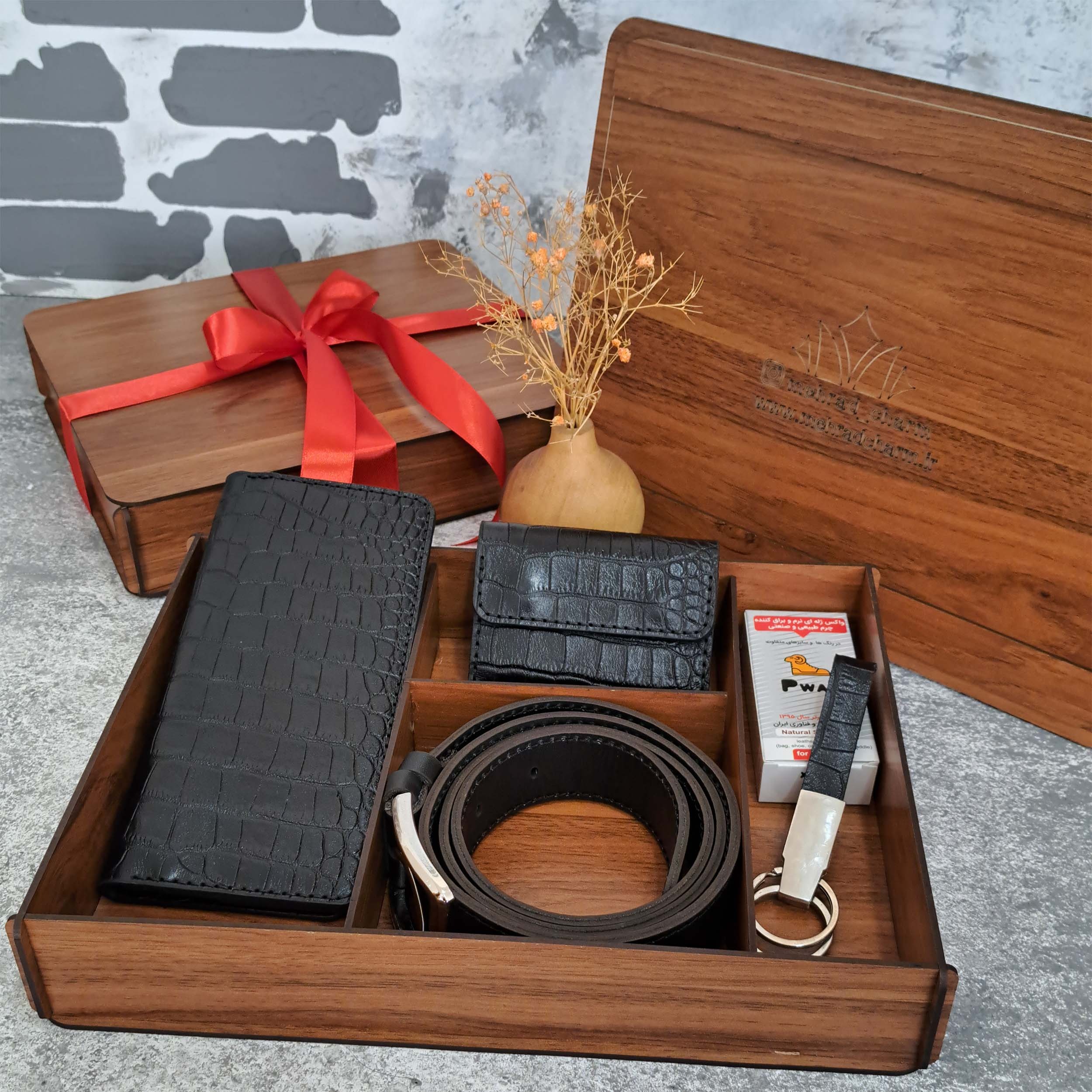 ست هدیه چرم طبیعی کیف,کمربند,جاکلیدی و جاکارتی