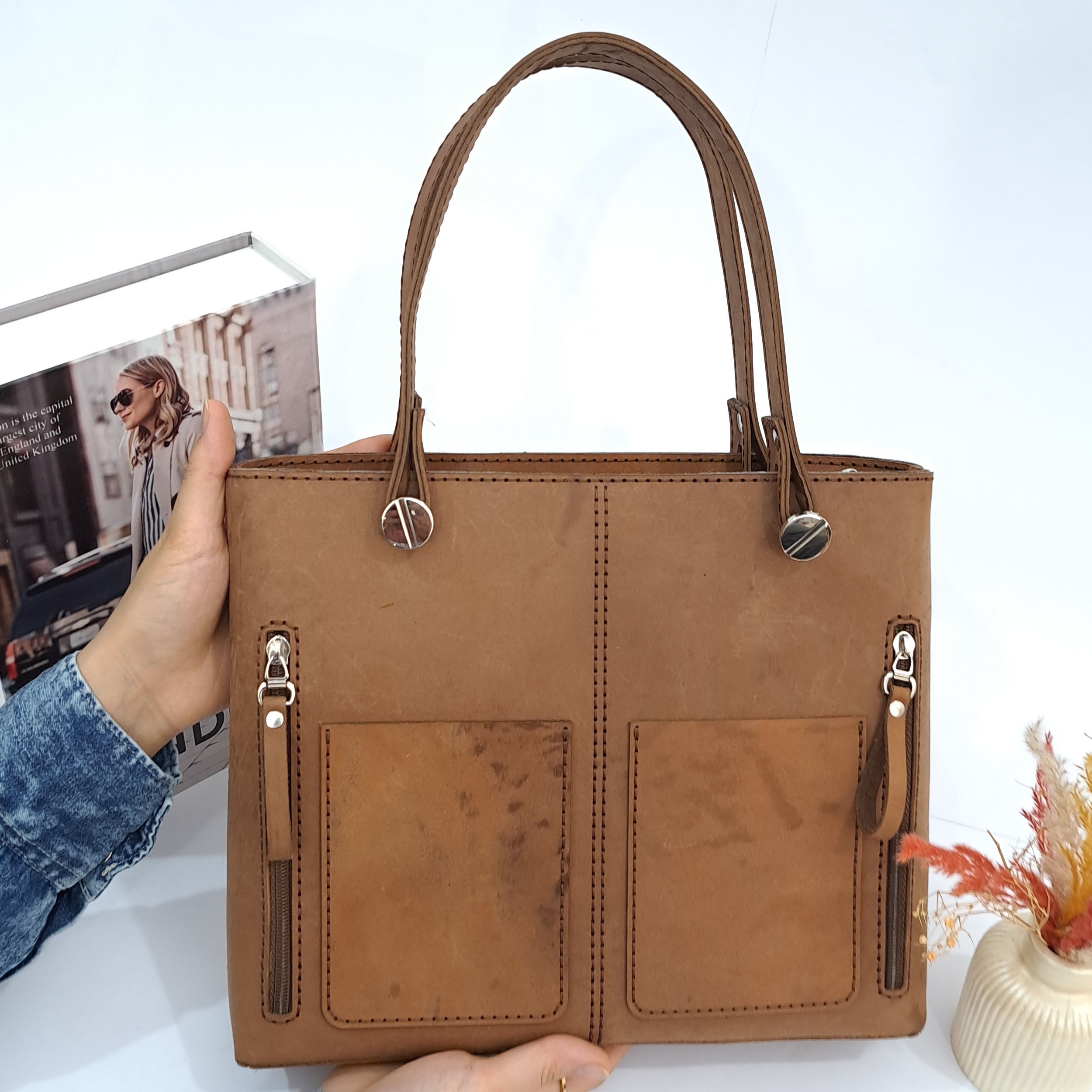 کیف دستی زنانه چرم طبیعی قهوه ای