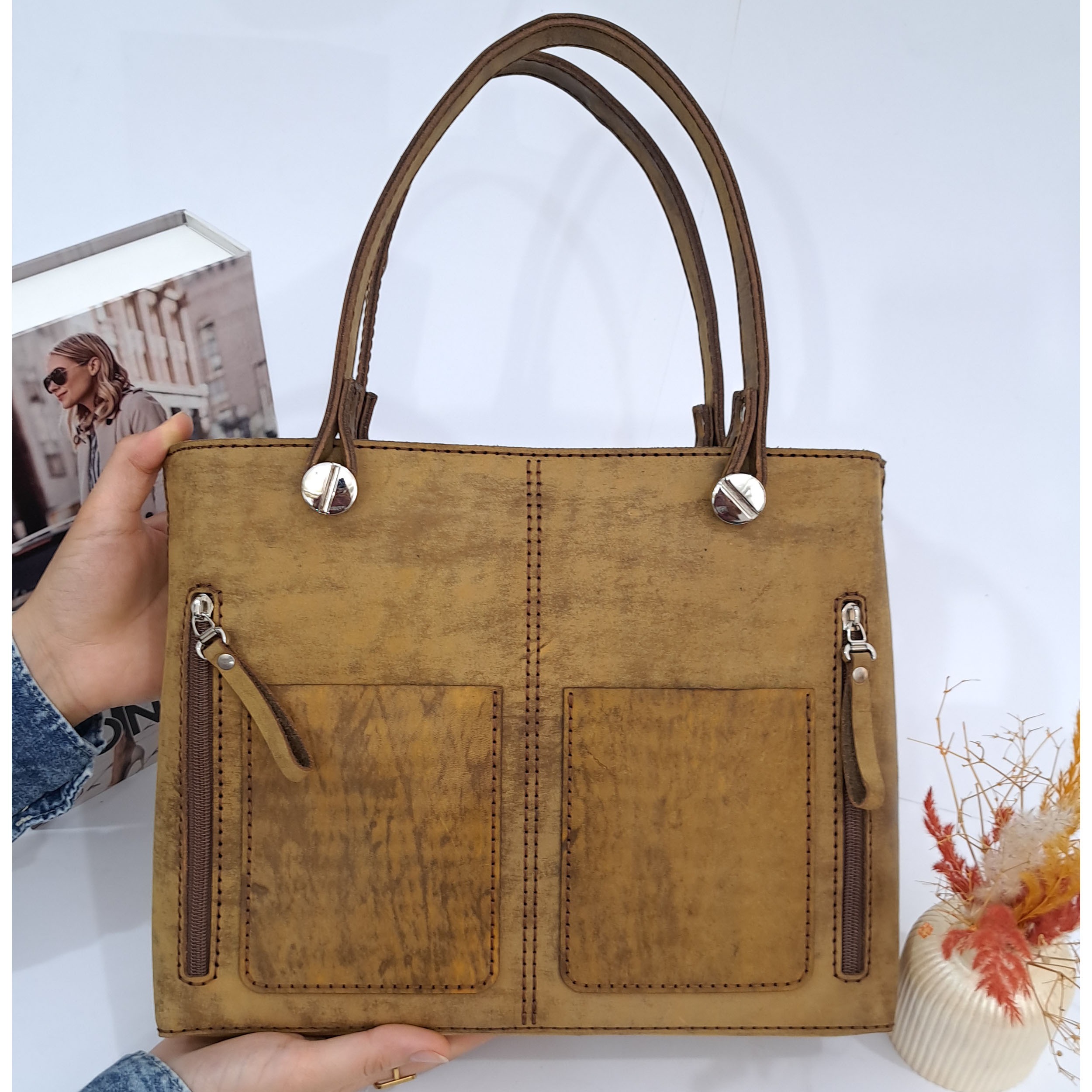 کیف دستی زنانه چرم طبیعی خردلی