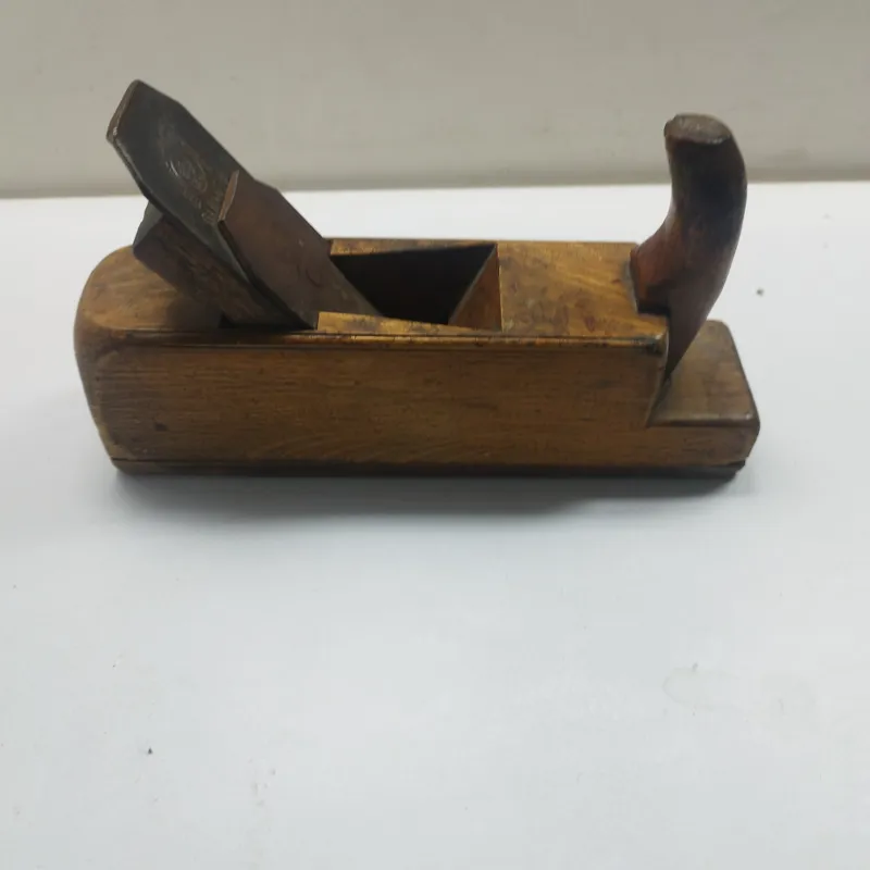 رنده چوبی قدیمی