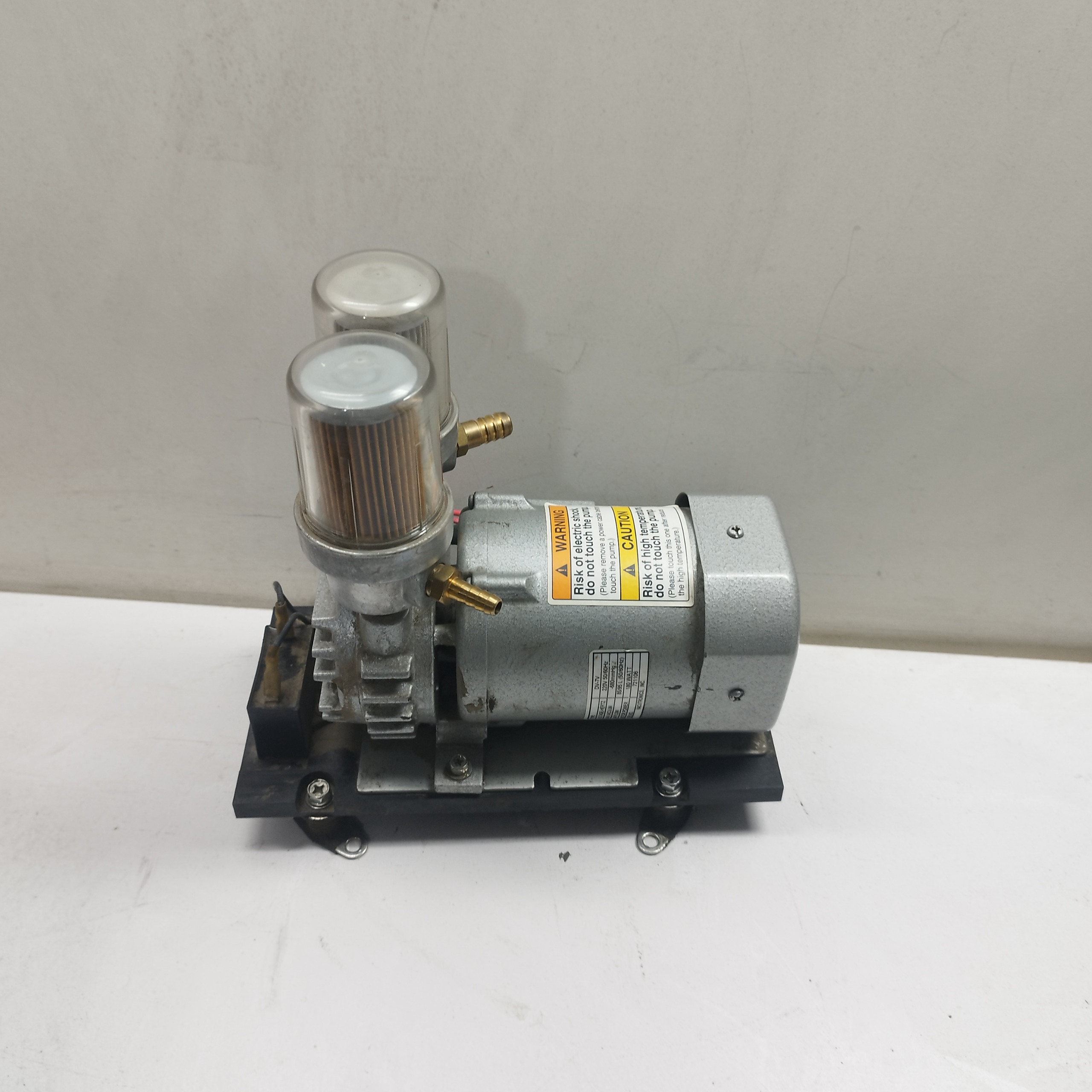 پمپ وکیوم خشک