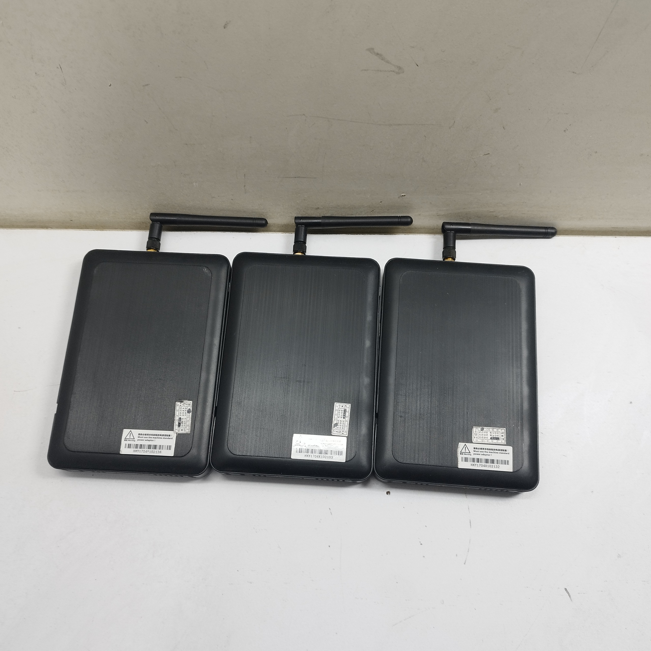 تین کلاینت تحت سرور وای فای دار