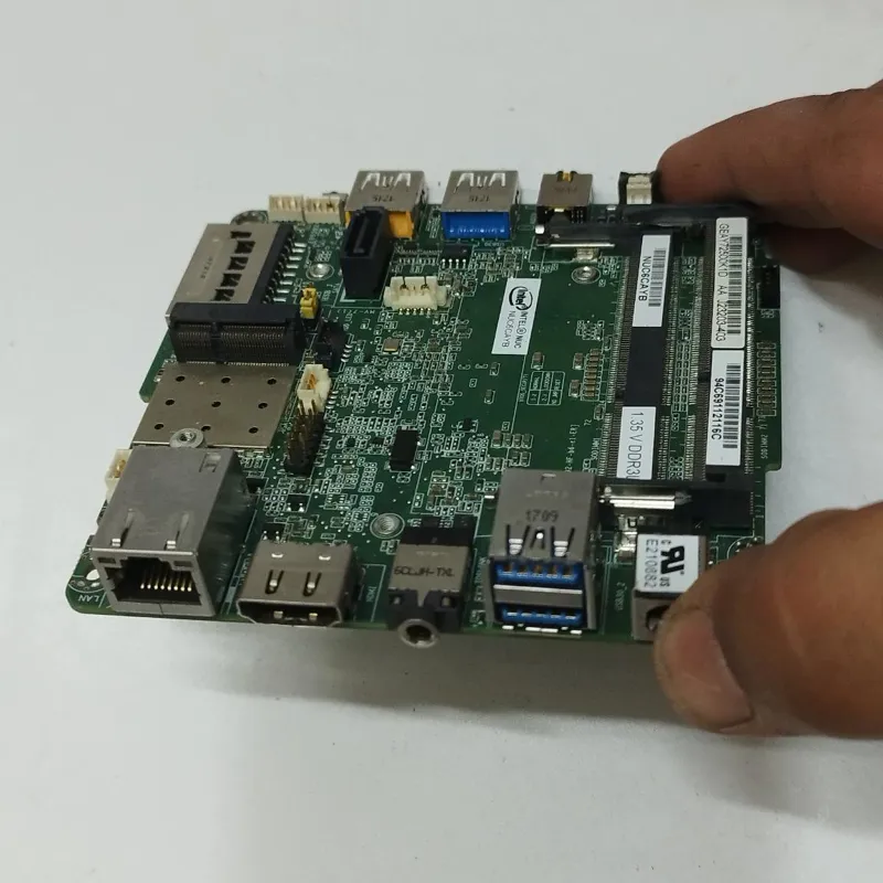 برد مینی pc intel